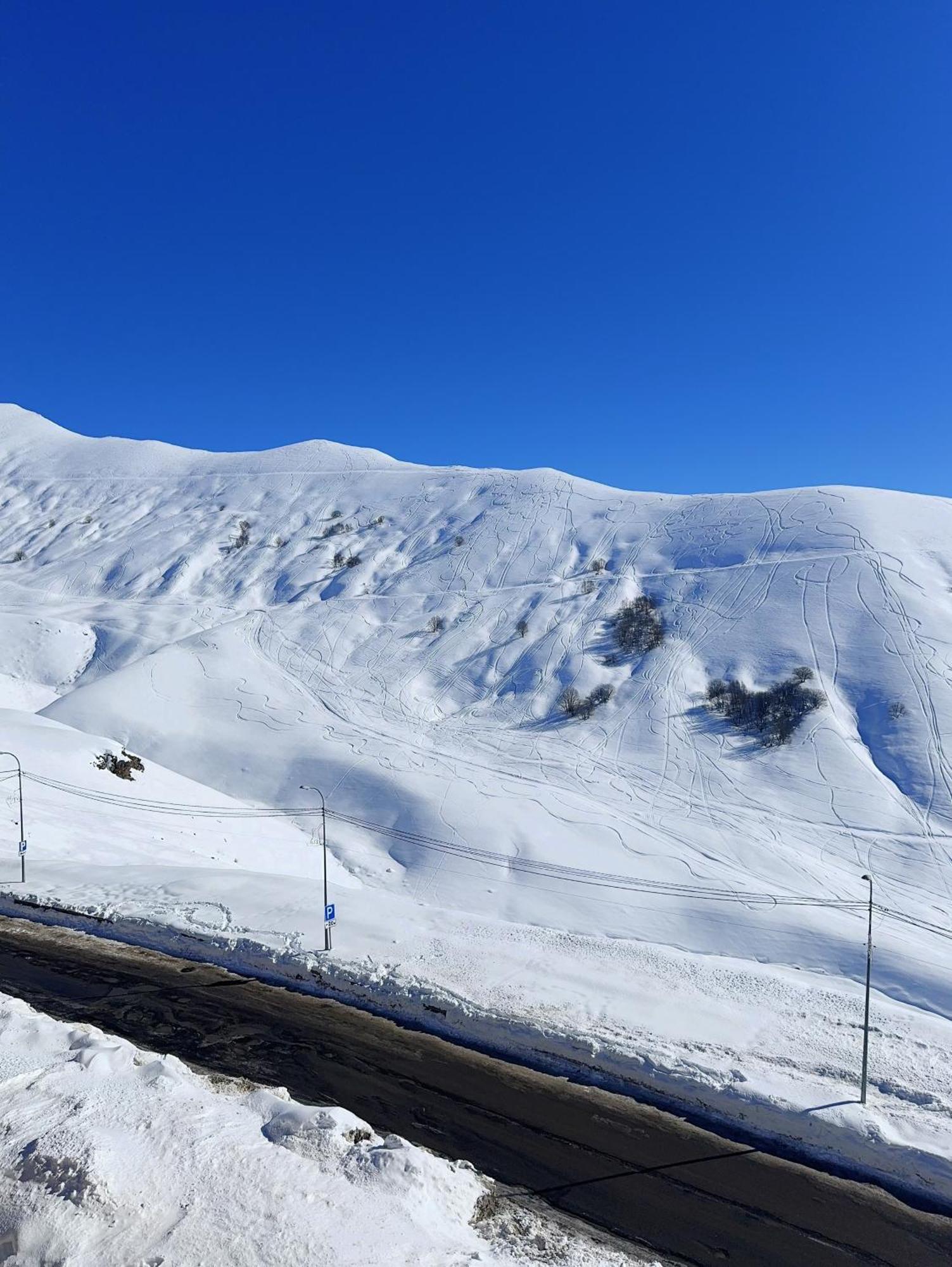 - Four Seasons * Gudauri